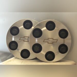 (2) Chevrolet OEM Wheel Center Hubcaps